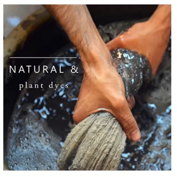 Ajrakh handmade and block printed in India dress - Picture 6 of 7